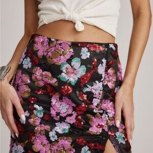 12th Tribe - Dynamo Floral Sequin Mini Skirt - M